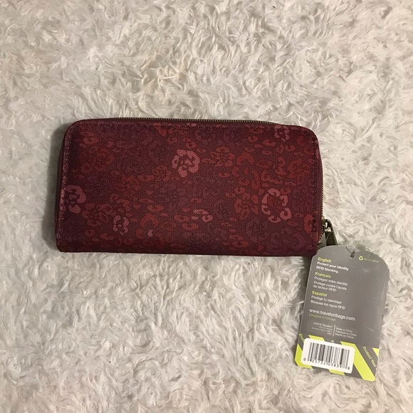 Travelon Zip Around Wallet - Picture 2 of 8